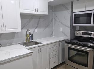 582 Strouds Ln, Pickering, ON L1V 4S6