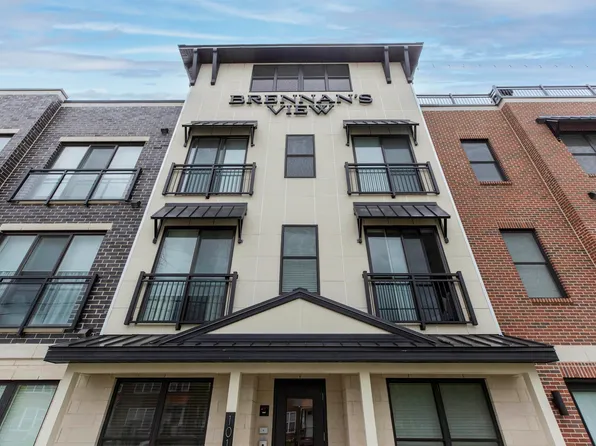 1010 Corby Blvd Unit 205, South Bend, IN 46617