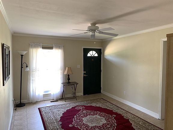 2nd image of 3822 Glenview Dr