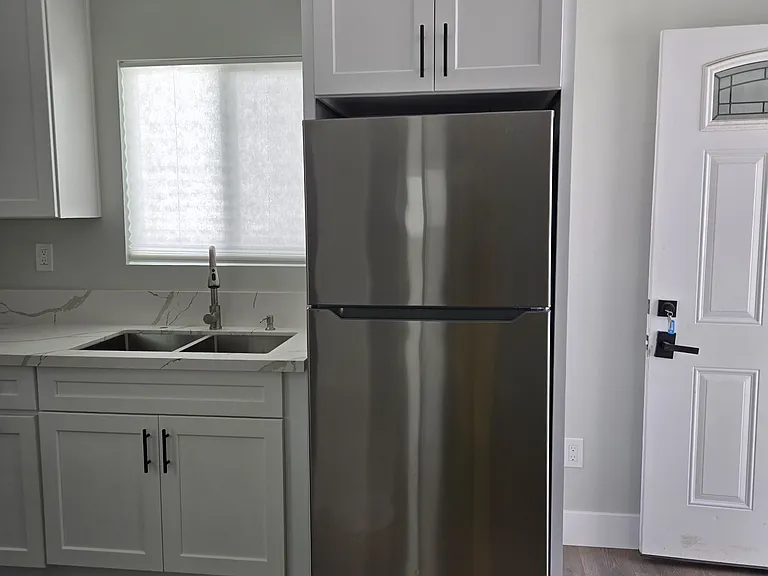 798 E Orange Grove Blvd — Photo 1