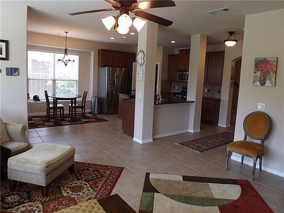 5th image of 604 Park Glen Ln