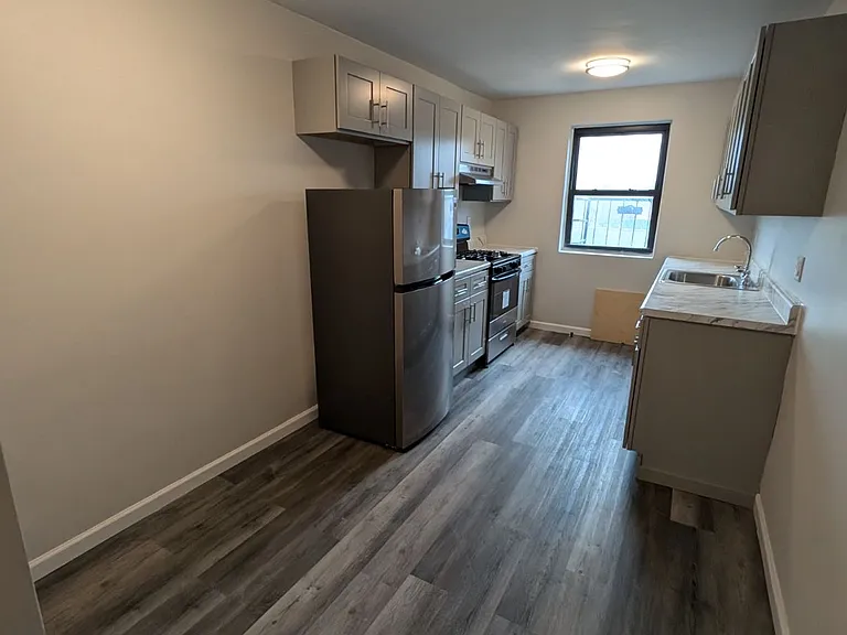 1034 Kennedy Blvd — Photo 2