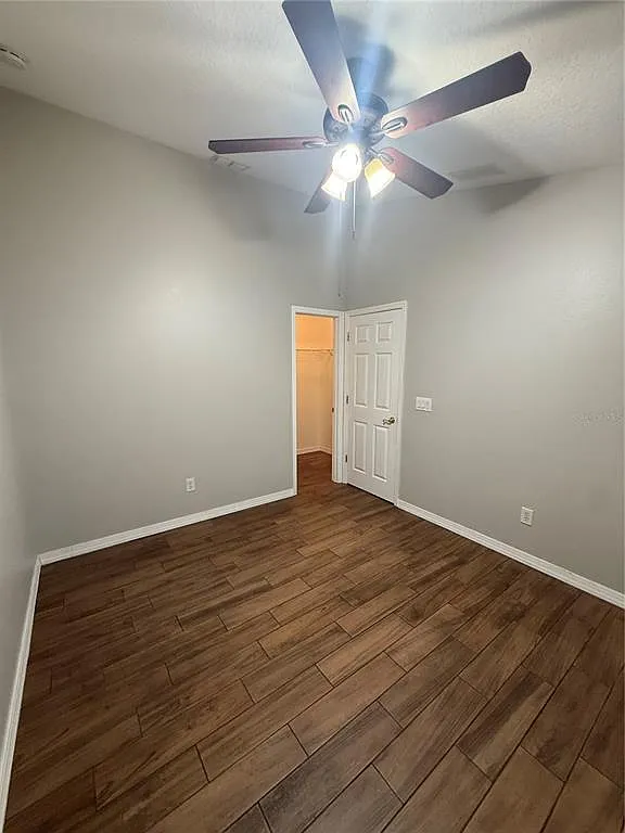 3 bed, 2.0 bath, 1715 sqft, $1,995 — Photo 2