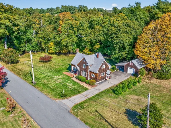 24 Pine St, South Easton, MA 02375