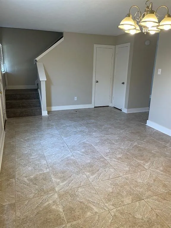 Photo 2 of 10 - 6226 Kings Oaks Ln - Humble, TX Building Photo - 6226 Kings Oaks Ln