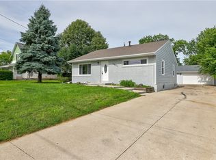 2904 61st St, Des Moines, IA 50322