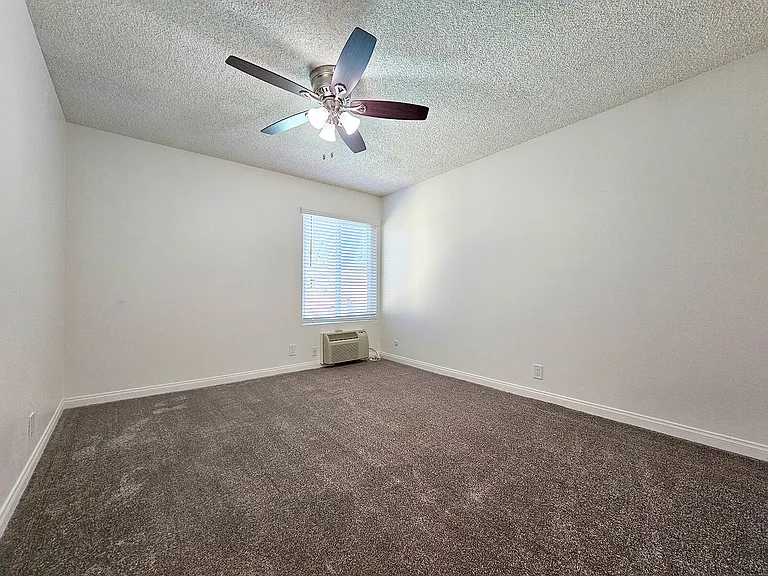 Lake Meadows Apartments — Photo 69