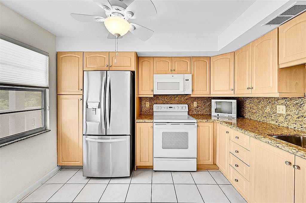 2003 Granada #J3, Coconut Creek, FL 33066 | Zillow
