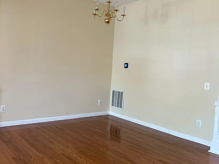6391 Hawk View Ln — Photo 10