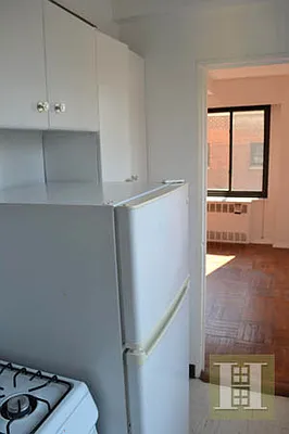 Rented by Halstead Real Estate | media 32