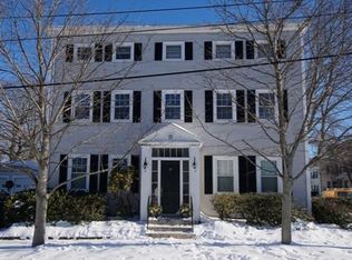 39 Bromfield St #D, Newburyport, MA 01950