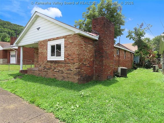 3rd image of 1218 12th St