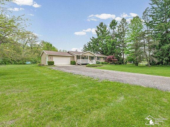 2nd image of 2037 Meanwell Rd