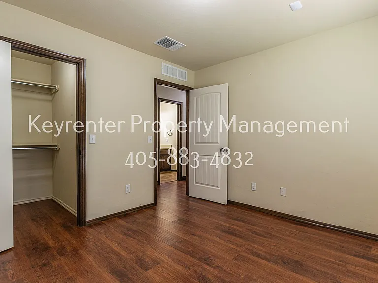 2405 SW 138th St — Photo 18