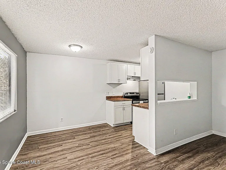 2181 Agora Cir SE #106 — Photo 4