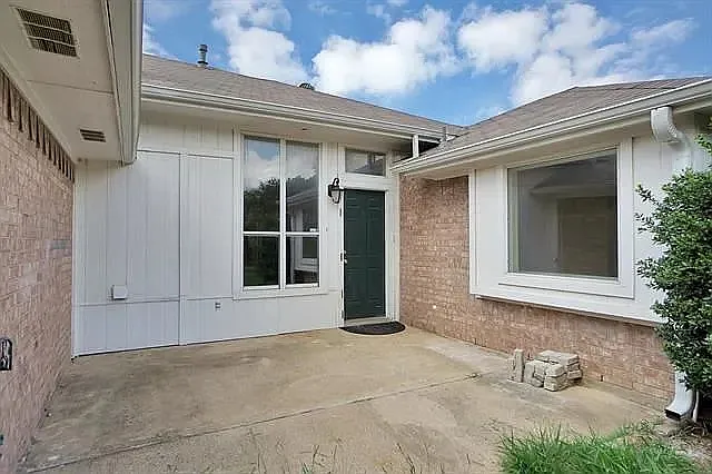 3 bed, 1648 sqft, $2,395 — Photo 4