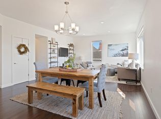 19 Ocean Ave, Cape Elizabeth, ME 04107