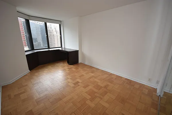 Rented by Luxury Habitat | media 74