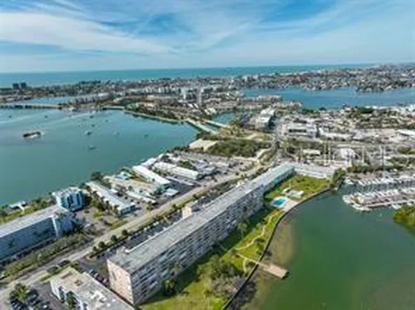 1847 Shore Dr S APT 414, South Pasadena, FL 33707