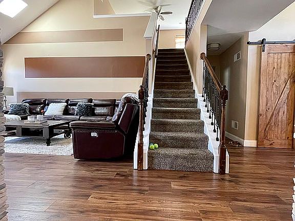 2nd image of 2159 Rolling Meadow Dr