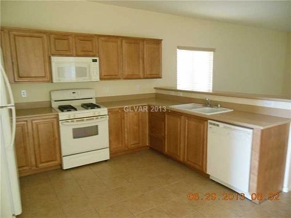 4th image of 3644 Carisbrook Dr