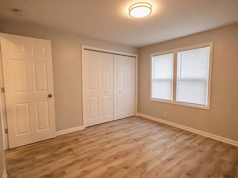 23517 W Central Ave — Photo 10