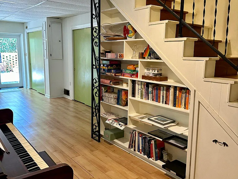 115 Dellwood Dr — Photo 18
