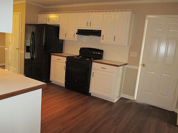 5th image of 2318 Rock Mill Ln NE