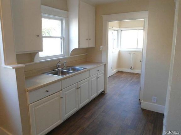 3rd image of 587 W 14th St