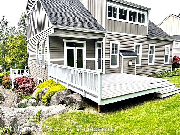 5th image of 761 Village Cir NW
