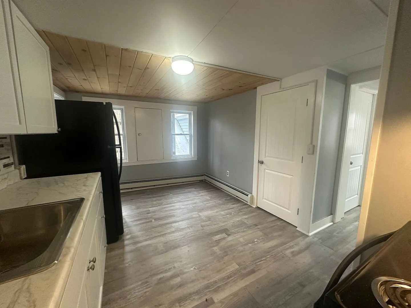 237 King St — Photo 3