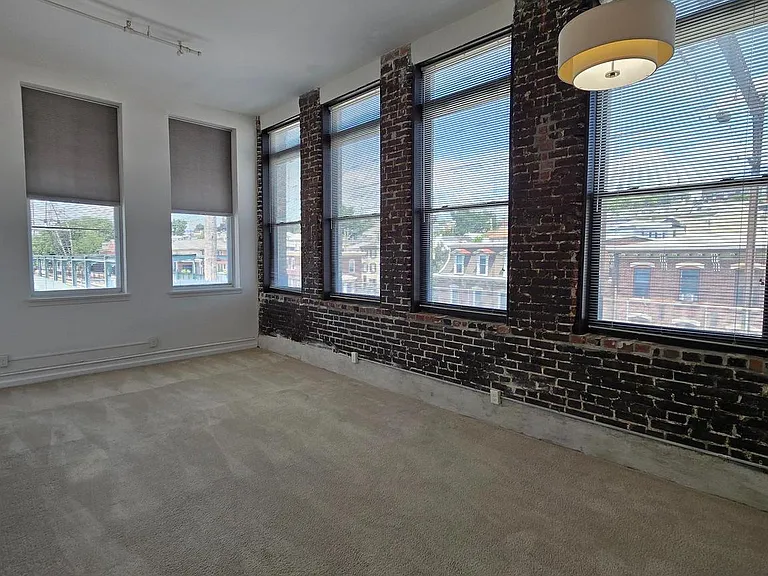 4368 Cresson St #302 — Photo 6