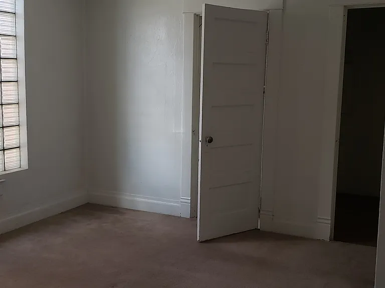 517 E University Ave #1 — Photo 14
