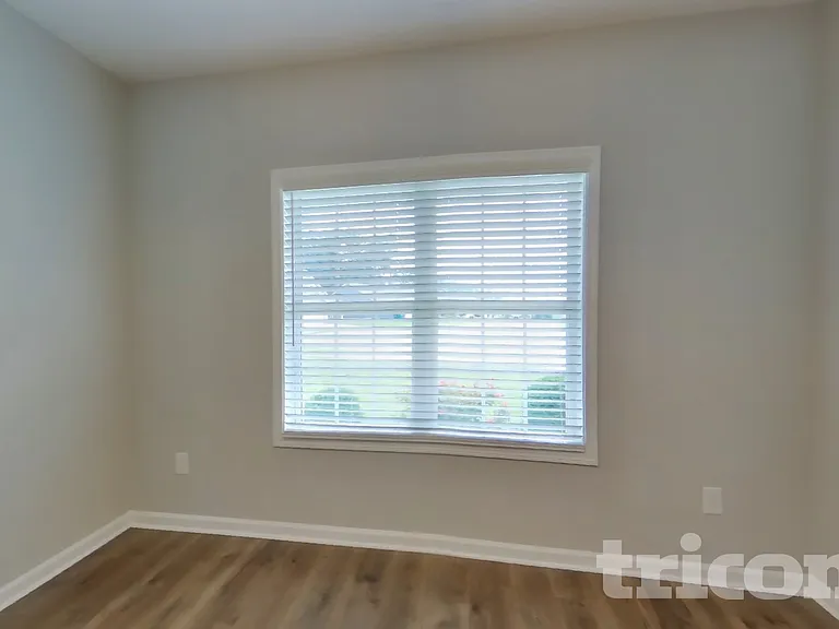 929 Stokewood Pl — Photo 4
