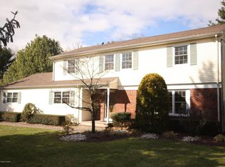 831 Middletown Lincroft Rd #R, Middletown, NJ 07748