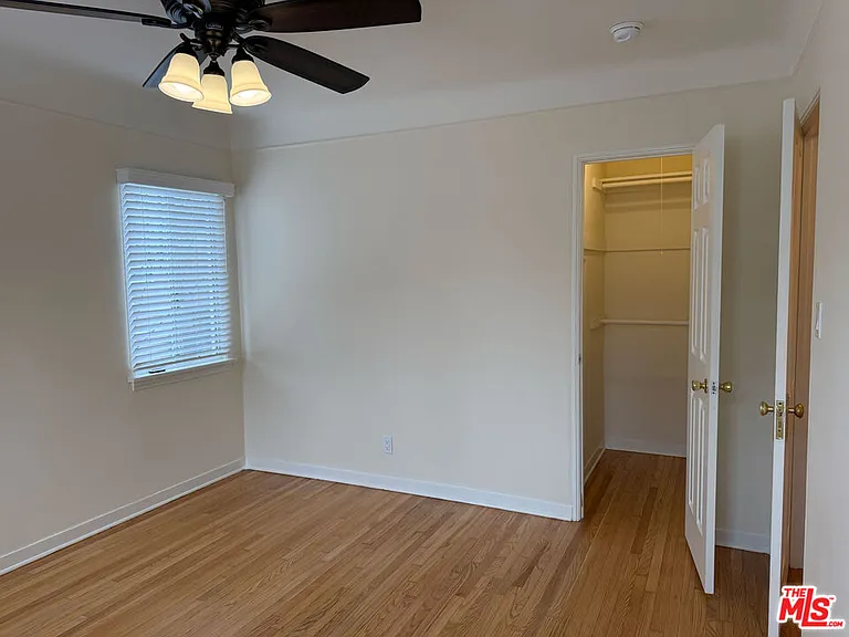 617 W Glenoaks Blvd — Photo 15