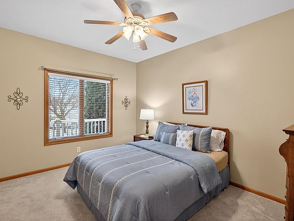 4th image of 1234 Hummingbird Cir