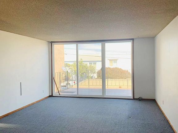 3rd image of 310 Hamilton St #3