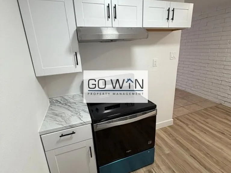 54 W Southern Ave — Photo 7