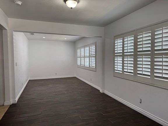 3rd image of 1716 Miramar St