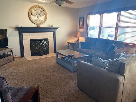 2nd image of 725 Robert Dr