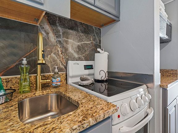 5th image of 7100 N Ocean Blvd. #703