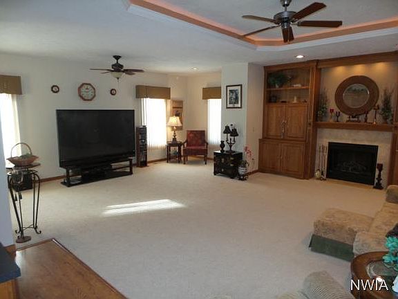 2nd image of 428 Fair Oaks Dr