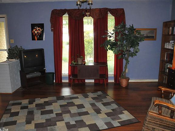 3rd image of 113 Choctaw Dr
