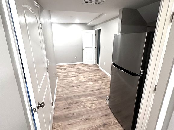 2nd image of 19 Heron Ct #Basement