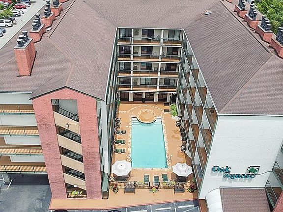 2nd image of 685 River Rd #302