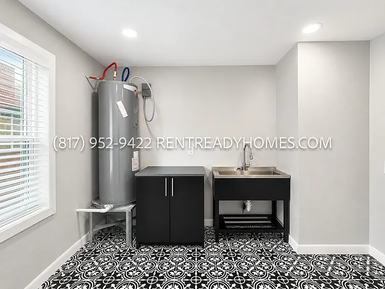 6301 Iron Rock Ave — Photo 11