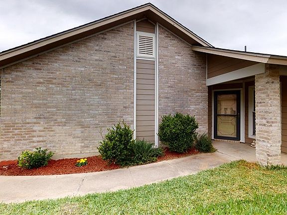 3rd image of 509 Cabana Dr