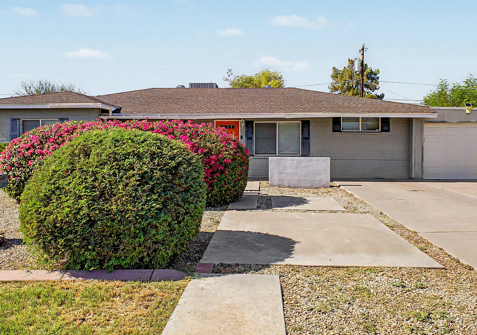 3 bed, 1672 sqft, $2,595 — Photo 2