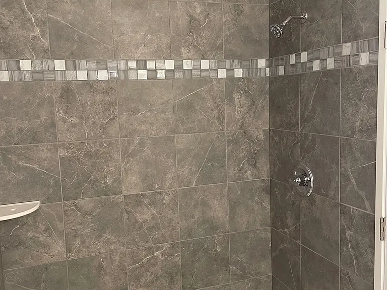 211 E Main St #8 — Photo 12